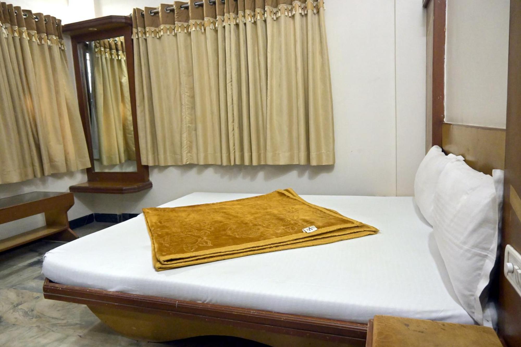 Hotel Roshan Palace Ambaji Eksteriør bilde