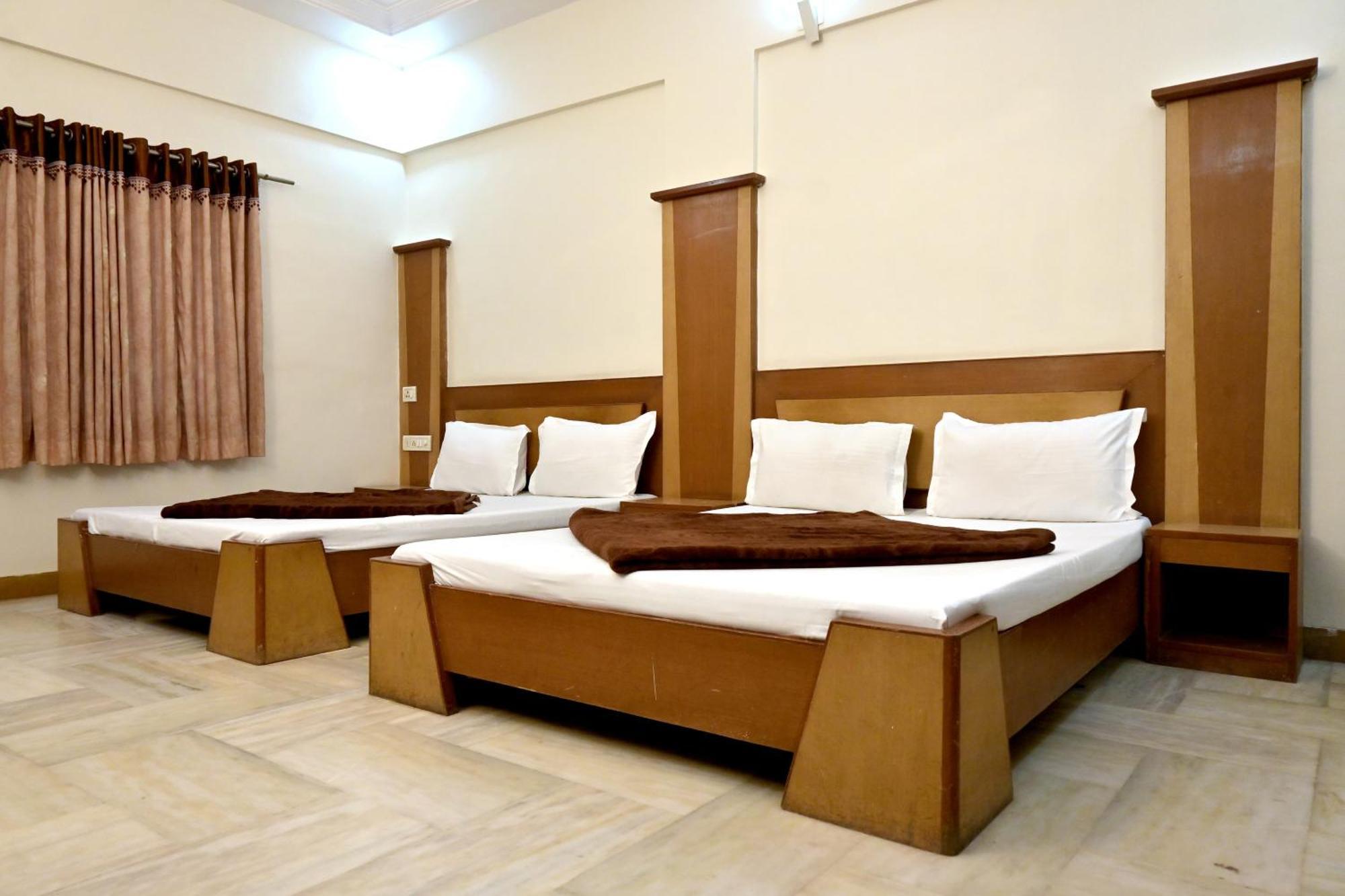 Hotel Roshan Palace Ambaji Eksteriør bilde