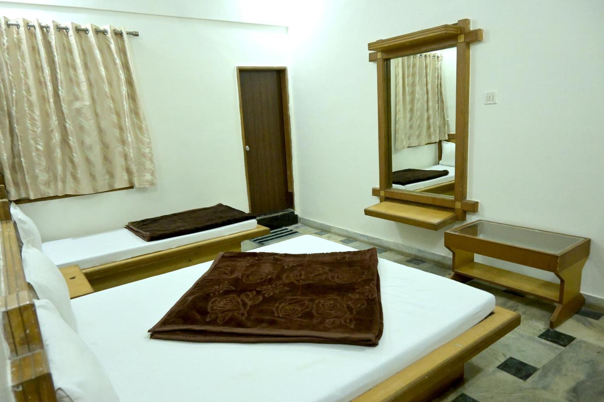 Hotel Roshan Palace Ambaji Eksteriør bilde
