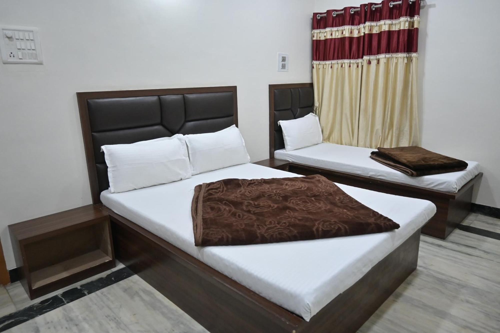 Hotel Roshan Palace Ambaji Eksteriør bilde